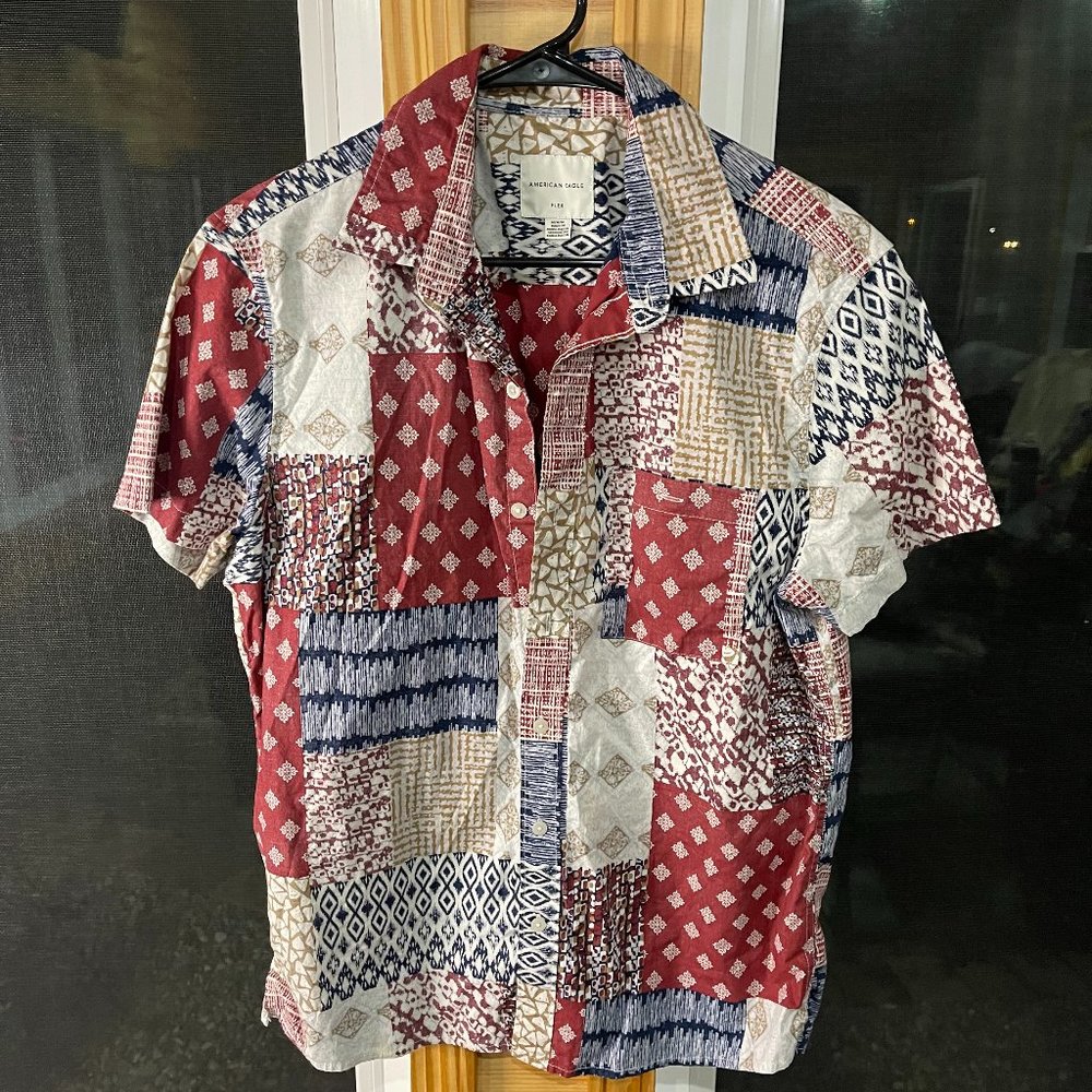 American Eagle Button Up